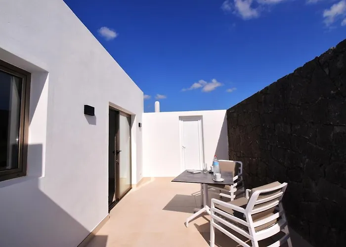 Nicole Playa Blanca (Lanzarote)